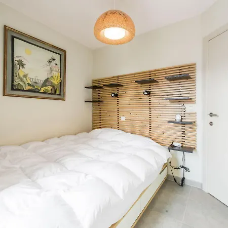 Beautiful On The Sea *