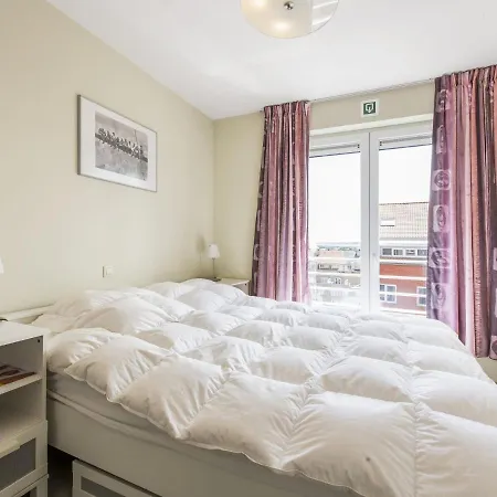 Beautiful On The Sea בלנקנברג