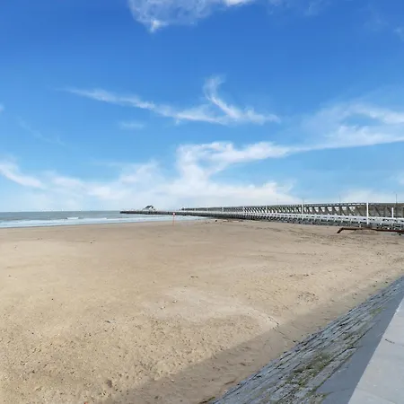 Beautiful On The Sea דירה *